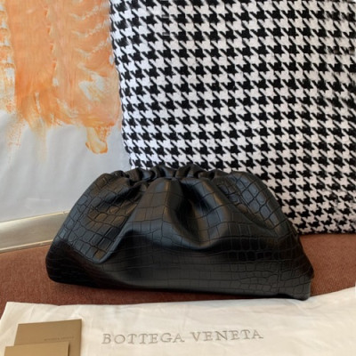 Bottega Veneta 2019 The Pouch Bag ,38cm - 보테가 베네타 2019 더 파우치 백 ,BVB0448,38cm,블랙