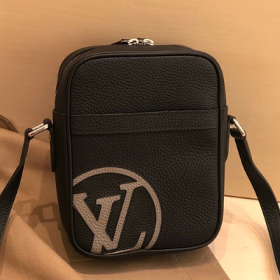 Louis Vuitton 2019 Danube Shoulder Bag,22cm - 루이비통 2019 남여공용 다뉴브 숄더백 M54787,LOUB1720 ,22cm,블랙