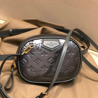 Louis Vuitton 2019 Monogram Vernis Leather Hip Sack / Shoulder Bag,18.5cm - 루이비통 2019 모노그램 베르니 레더 힙색 / 숄더백, M90464,LOUB1768,18.5cm,그레이