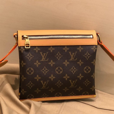 Louis Vuitton 2019 Monogram Slanting Shoulder Bag,22cm - 루이비통 2019 모노그램 슬랜팅 남성용 숄더백 M44659,LOUB1828 ,22cm,브라운