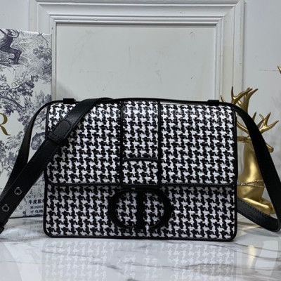 Dior 2019 30 Montaigne CD Buckle Shoulder Bag,24CM - 디올 2019 CD 버클 여성용 숄더백  DIOB0468,24CM,블랙+화이트