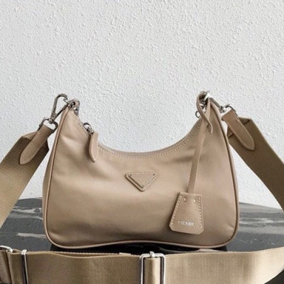 Prada 2019 Nylon Hobo Tote Shoulder Bag,22CM - 프라다 2019 나일론 호보 토트 숄더백,PRAB0096,22cm,베이지