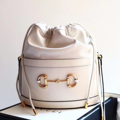 Gucci 2019 1955 Horsebit Leather Bucket Shoulder Bag,25CM - 구찌 2019 1955 홀스빗 여성용 레더 버킷 숄더백 602118,GUB0851,25cm,화이트