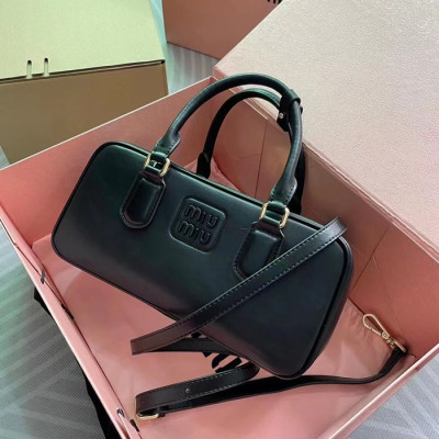 MiuMiu 2023 Leather Tote Shoulder  Bag,19cm - 미우미우 2023 레더 토트 숄더백,5BB148, MIUB0388, 27cm,블랙