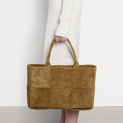 Bottega Veneta 2019 Suede Ladies Tote Shopper Bag,36cm - 보테가 베네타 2019 스웨이드 여성용 토트 쇼퍼백,609175, BVB0502,36cm,카멜