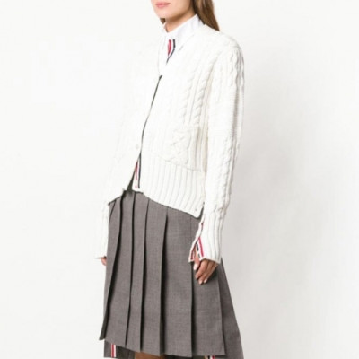 Thom Browne 2020 Womens Classic V-neck Wool Cardigan - 톰브라운 2020 여성 클래식 브이넥 울 가디건 Thom0576x.Size(s - l).화이트