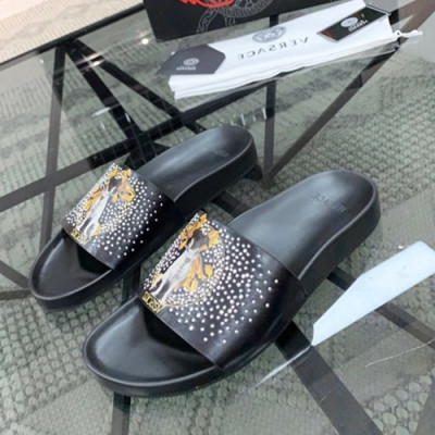 Versace  2020 Mens Leather Slipper  - 베르사체 2020 남성용 레더 슬리퍼 VERS0457,Size(240 - 270).블랙