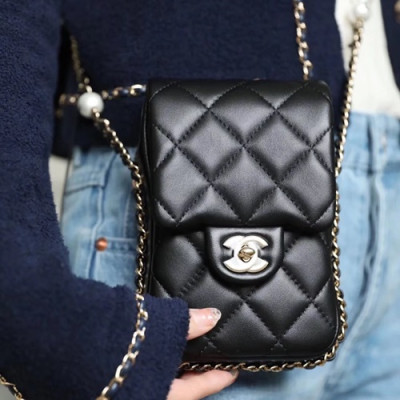 Chanel 2020 Leather Chain Shoulder Bag / Phone Bag,17CM - 샤넬 2020 레더 체인 숄더백/폰 백 CHAB1416,17CM,블랙