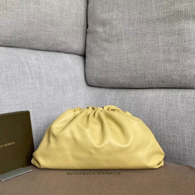 Bottega Veneta 2020 The Pouch Bag ,40cm - 보테가 베네타 2020 더 파우치 백, 576227,BVB0534,40cm,옐로우베이지