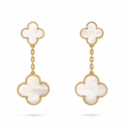 Van Cleef & Arpels  2020 Ladies Earring - 반클리프 앤아펠 2020 여성용 이어링 ,ACC0104.(화이트)