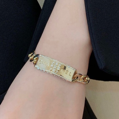 Chanel 2020 Ladies Bangle - 샤넬 2020 여성용 팔찌 ACC0345.(옐로우골드)