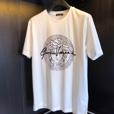 [베르사체]Versace 2020 Mens Logo Silket Short Sleeved Tshirts - 베르사체 2020 남성 메두사 실켓 반팔티 Ver0652x.Size(m - 2xl).화이트