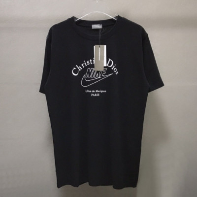 [디올]Dior 2020 Mm/Wm Casual Crew-neck Short Sleeved Tshirts - 디올 2020 남/녀 캐쥬얼 크루넥 반팔티 Dio0671x.Size(xs - l).블랙