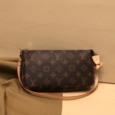 Louis Vuitton 2020 Pochette Accessoires Monogram Shoulder Bag ,22.5cm - 루이비통 2020 포쉐트 악세수아 모노그램 숄더백,M58009, LOUB2149, 22.5cm,브라운