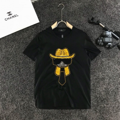 [펜디]Fendi 2020 Mens Logo Casual Short Sleeved Tshirts - 펜디 2020 남성 로고 캐쥬얼 코튼 반팔티 Fen0752x.Size(s - 3xl).블랙