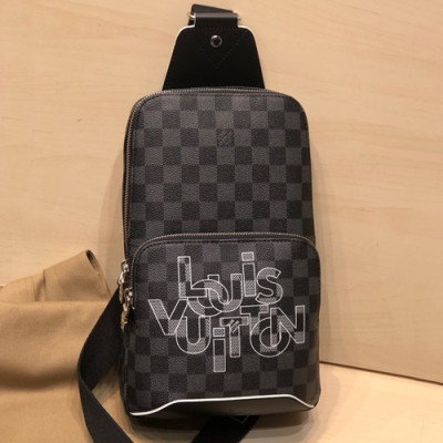 Louis Vuitton 2020 Avenue Mens Hip Sack,31cm - 루이비통 2020 에비뉴 남성용 범백 힙색, M41719,LOUB2241,31cm,블랙