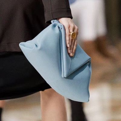 Bottega veneta Triangular Fold Clutch Bag - 보테가베네타 여성 트라이앵귤러 폴드 클러치 백 - bv561x