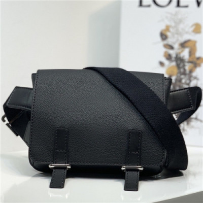 [로에베] Loevve 2020 Men's Military Messenger Shoulder Bag, 18cm - 로에베 2020 남성용 밀리터리 메신저 숄더백, 18cm, LOEB0458, 블랙