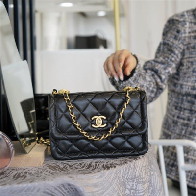 [샤넬] Chanel 2020 Women's Leather Chain Shoulder Bag,22cm - 샤넬 2020 여성용 레더 체인 숄더백,22cm,CHAB1606,블랙