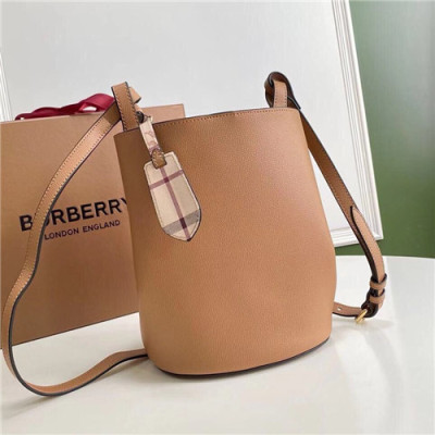 [버버리]Burberry 2021 Women's Leather Bucket Shoulder Bag,18.5cm - 버버리 2021 여성용 레더 버킷 숄더백,18.5cm,BURB0534,카멜