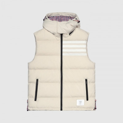 Thom Browne  Mens Patch Logo Down Pedding Vest Ivory - 톰브라운 2021 남성 패치 로고 다운 패딩 조끼 Thom01477x Size(1 - 5) 아이보리