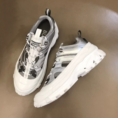 버버리 남/녀 이니셜 실버 스니커즈 - Unisex Silver Sneakers - bur04319x