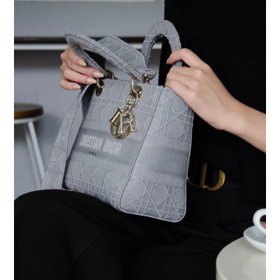 디올 여성 그레이 레이디백 - Womens Gray Shoulder Bag - dio01802x