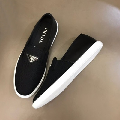 프라다 남성 클래식 블랙 슬립온 - Mens Black Slip-ons - pra02716x