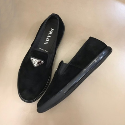 프라다 남성 클래식 블랙 슬립온 - Mens Black Slip-ons - pra02717x