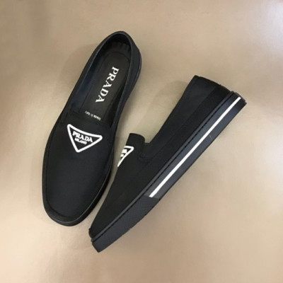 프라다 남성 클래식 블랙 슬립온 - Mens Black Slip-ons - pra02721x