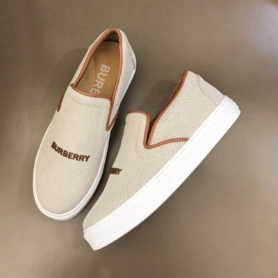 버버리 남성 이니셜 베이지 슬립온 - Mens Beige Slip-ons - bur04396x