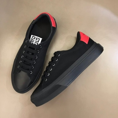 지방시 남성 클래식 블랙 스니커즈 - Mens Black Sneakers - giv0800x