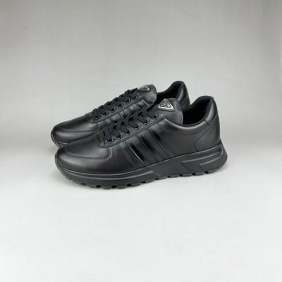 프라다 남성 클래식 블랙 스니커즈 - Mens Black Sneakers - pra02775x