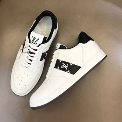 루이비통 남성 블랙 스니커즈 - Louis vuitton Mens Black Sneakers - lv0030x