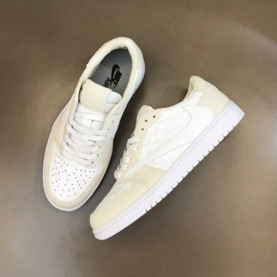 루이비통 남성 화이트 스니커즈 - Louis vuitton Mens White Sneakers - lv656x