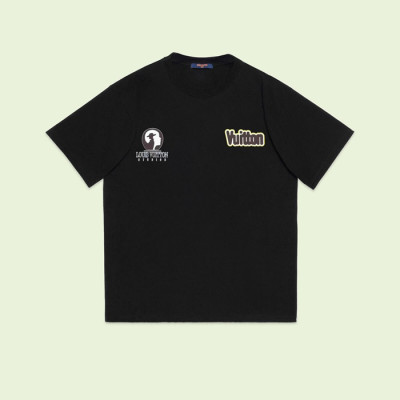 루이비통 남성 크루넥 블랙 반팔티 - Louis vuitton Mens Black Short sleeved Tshirts - lv1562x