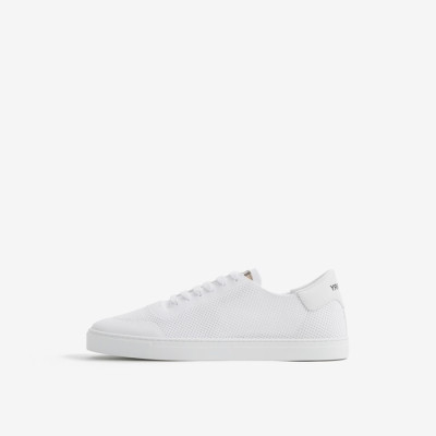 버버리 남성 화이트 스니커즈 - Burberry Mens White Sneakers - bu228x