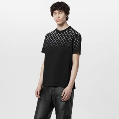 루이비통 남성 블랙 반팔 티셔츠 - Louis vuitton Mens Black Tshirts - lvc244x