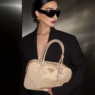 프라다 여성 리에디션1978 호보 백 1BB114 - Prada Womens Beige Hobo Bag - prb2017x