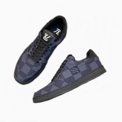 루이비통 남성 네이비 스니커즈 - Louis vuitton Mens Navy Sneakers - lvs907x